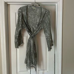 Women’s world market robe